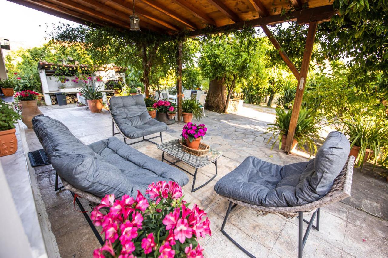 The Village House Волос Экстерьер фото
